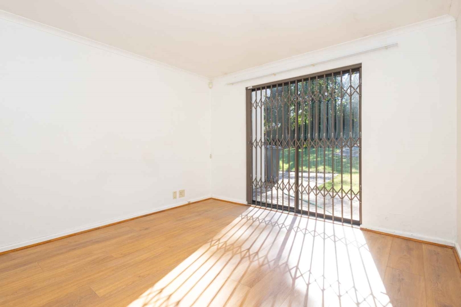 To Let 3 Bedroom Property for Rent in Kenridge Western Cape